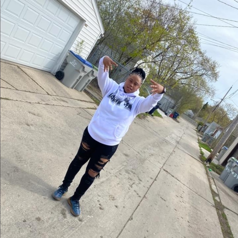 Meet your Posher, Trin